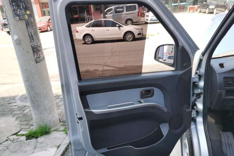Used Wuling Rongguang 2021 1.5L Extended Standard Version with Air Conditioning – L3C Left Front Door Interior