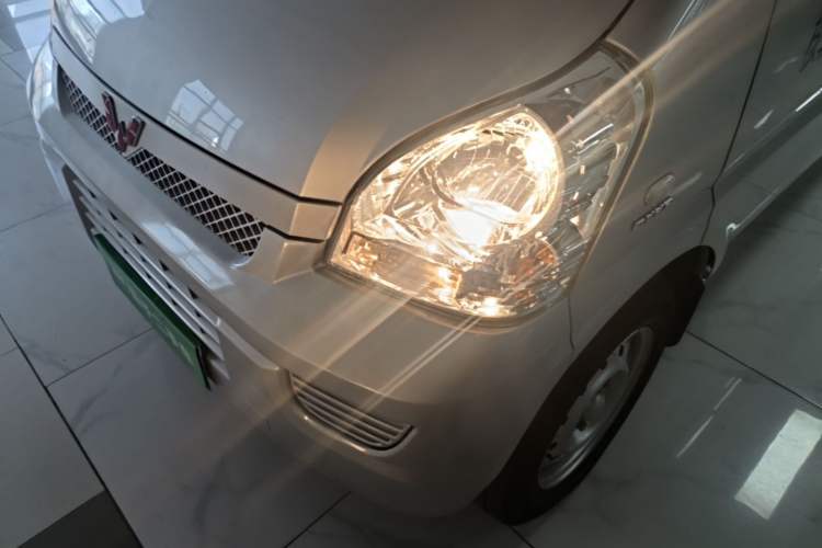 Used Wuling Rongguang 2021 1.5L Extended Basic Version L3C Left Front Headlight