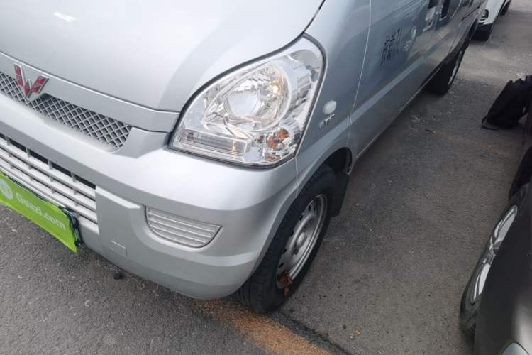 Used Wuling Rongguang 2021 1.5L Extended Basic Model LAR Left Front Headlight