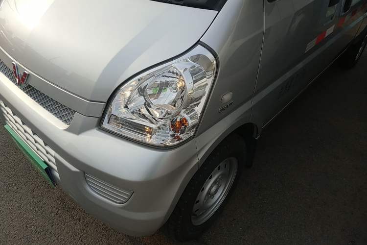 Used Wuling Rongguang 2021 1.5L Extended Standard-Size Enclosed Window Vehicle Power-Assist Version 2 Seats L3C Left Front Headlight