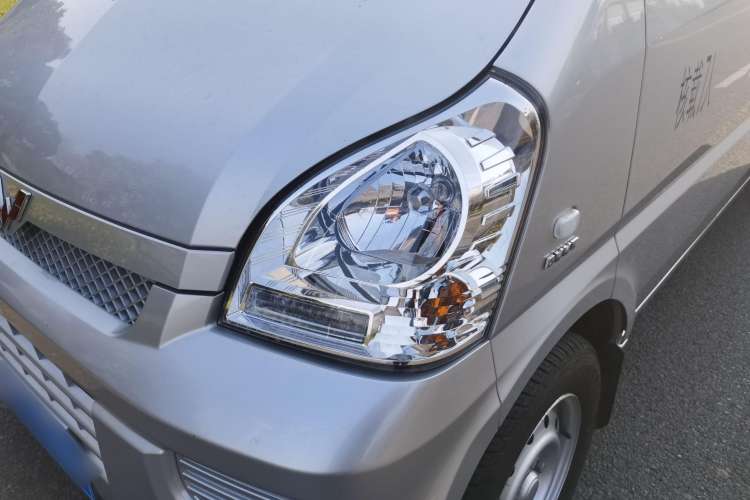 Used Wuling Rongguang 2021 1.5L Extended Standard Version with Air Conditioning – L3C Left Front Headlight