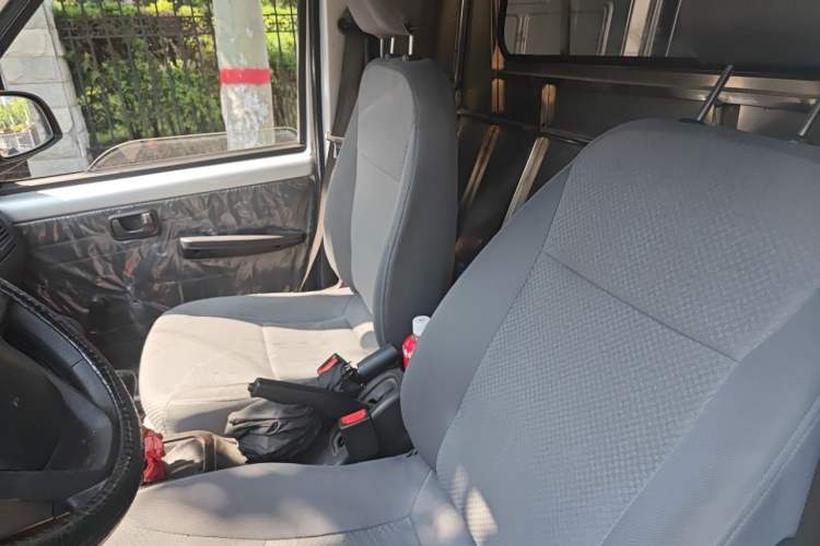 Used Wuling Rongguang 2021 1.5L Extended Basic Enclosed-Window Vehicle 2 Seats L3C Left Front Seat