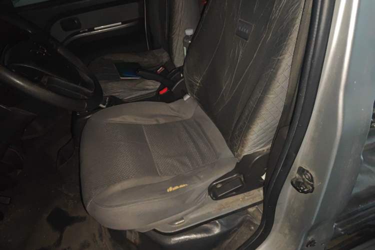 Used Wuling Rongguang 2021 1.5L Extended Basic Model Enclosed-Window Vehicle, 2-seater LAR Left Front Seat