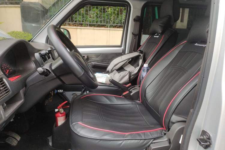 Used Wuling Rongguang 2021 1.5L Extended Basic Version L3C Left Front Seat