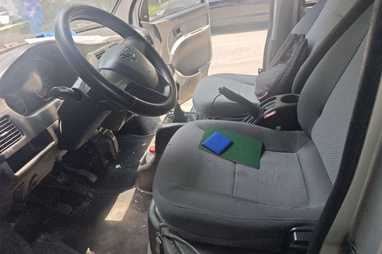 Used Wuling Rongguang 2021 1.5L Extended Standard Version with Air Conditioning – L3C Left Front Seat