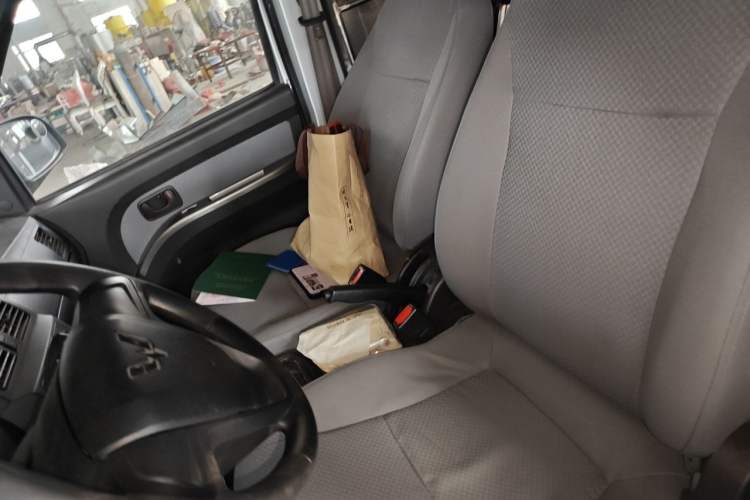 Used Wuling Rongguang 2021 1.5L Extended Basic Enclosed-Window Vehicle 2 Seats L3C Left Front Seat