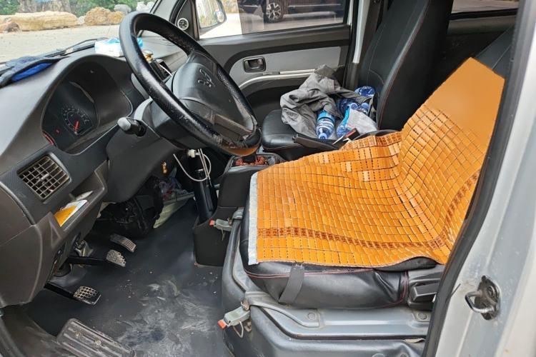 Used Wuling Rongguang 2021 1.5L Extended Standard Version with Air Conditioning – L3C Left Front Seat
