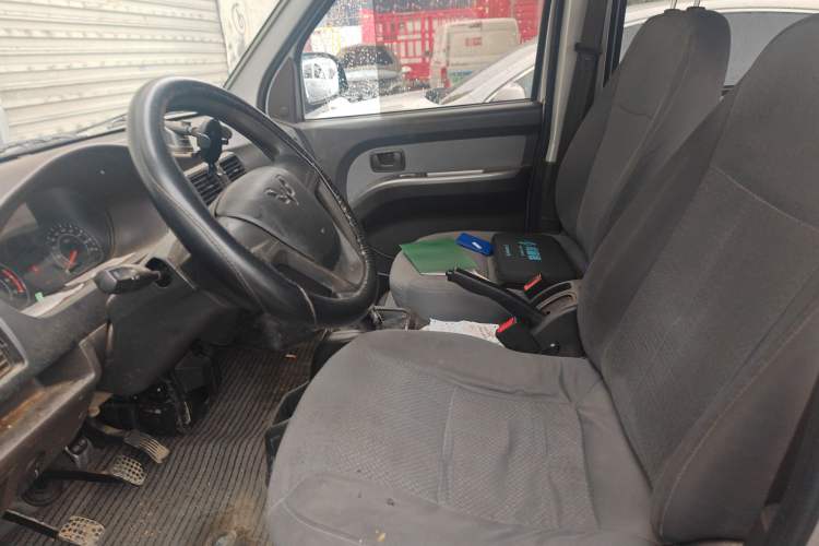 Used Wuling Rongguang 2021 1.5L Extended Standard Version with Power Steering L3C Left Front Seat