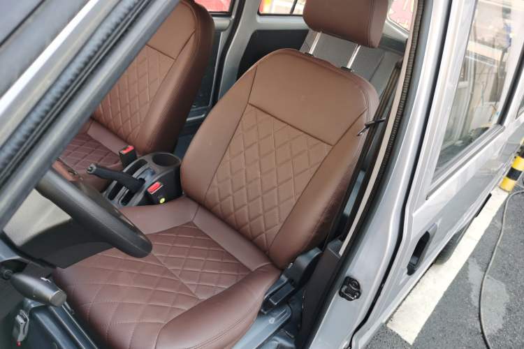 Used Wuling Rongguang 2021 1.5L Extended Standard Version with Air Conditioning – L3C Left Front Seat