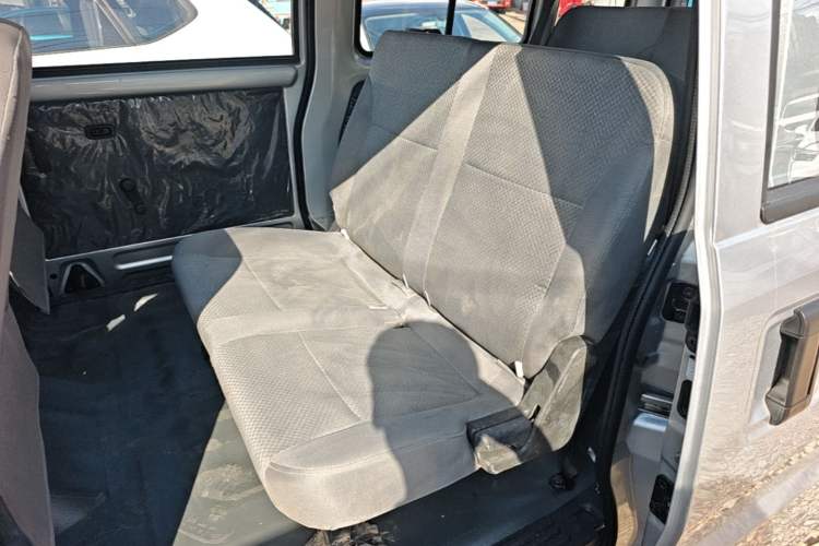 Used Wuling Rongguang 2021 1.5L Extended Basic Model LAR Left Rear Seat