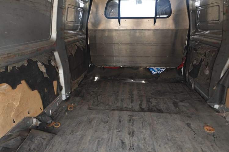 Used Wuling Rongguang 2021 1.5L Extended Basic Enclosed-Window Vehicle 2 Seats L3C Left Rear Seat
