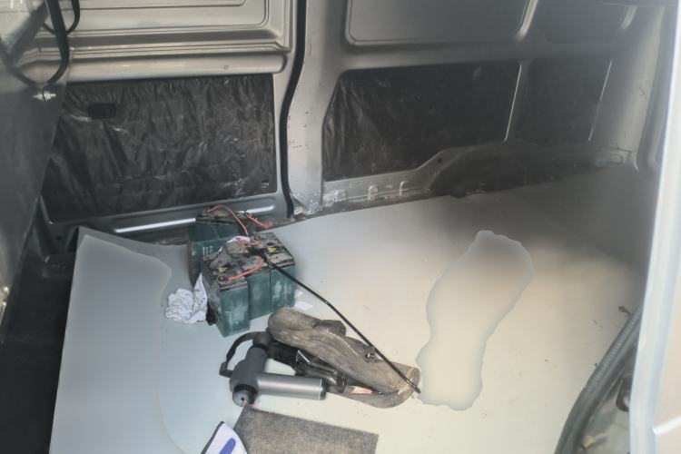 Used Wuling Rongguang 2021 1.5L Extended Basic Enclosed-Window Vehicle 2 Seats L3C Left Rear Seat