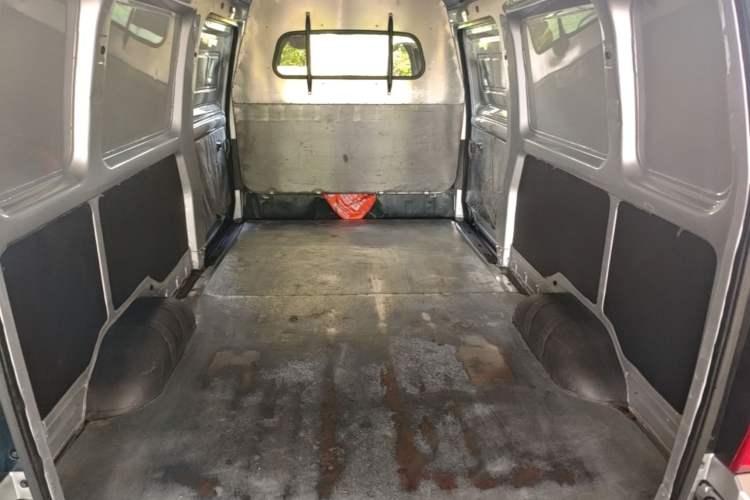 Used Wuling Rongguang 2021 1.5L Extended Basic Model Enclosed-Window Vehicle, 2-seater LAR Left Rear Seat