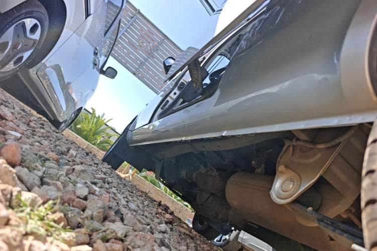 Used Wuling Rongguang 2021 1.5L Extended Basic Model LAR Left Side Sill