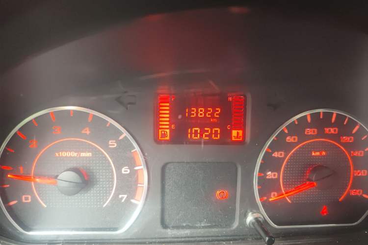 Used Wuling Rongguang 2021 1.5L Extended Basic Version L3C Odometer Close Up