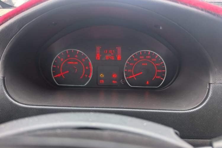 Used Wuling Rongguang 2021 1.5L Extended Basic Enclosed-Window Vehicle 2 Seats L3C Odometer Close Up