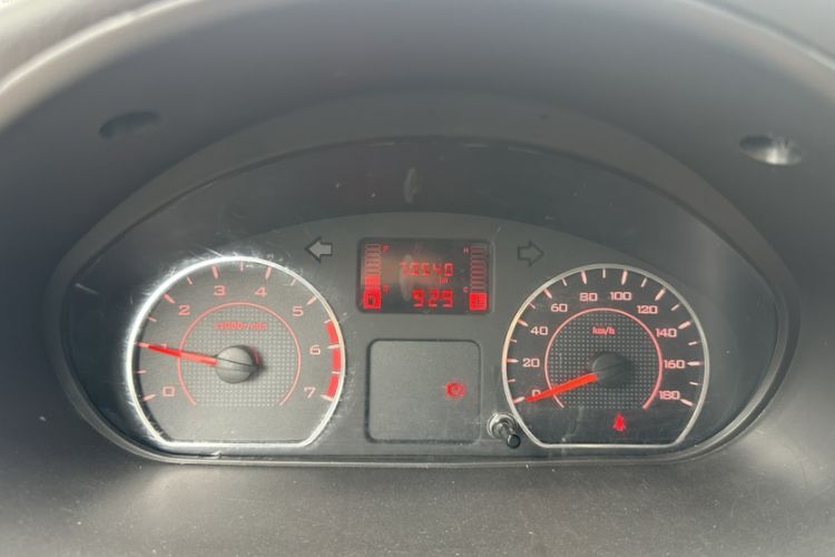 Used Wuling Rongguang 2021 1.5L Extended Basic Version L3C Odometer Close Up