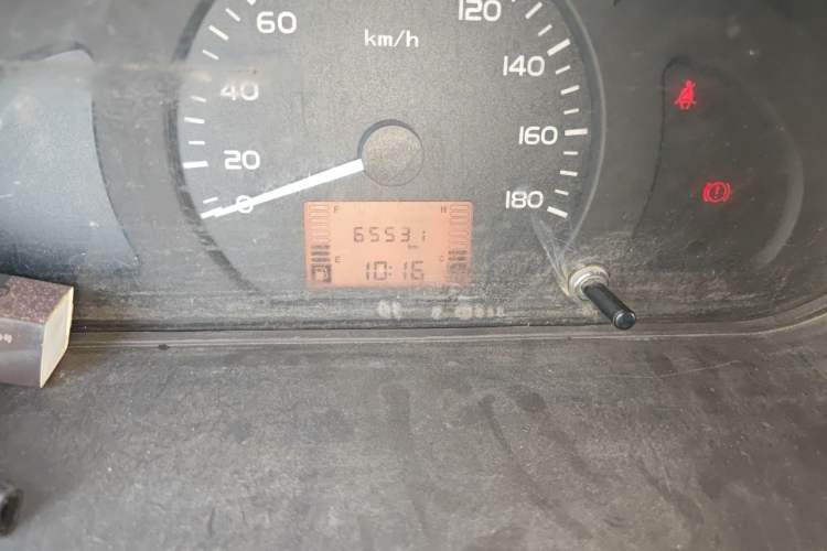 Used Wuling Rongguang 2021 1.5L Extended Basic Enclosed-Window Vehicle 2 Seats L3C Odometer Close Up
