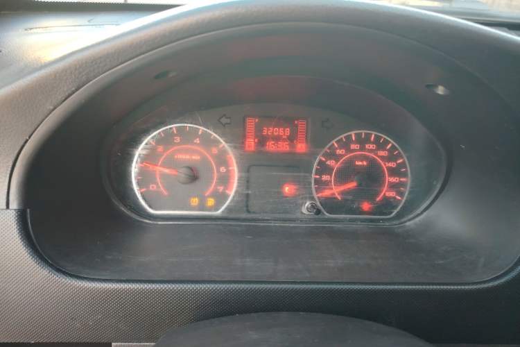Used Wuling Rongguang 2021 1.5L Extended Basic Version L3C Odometer Close Up