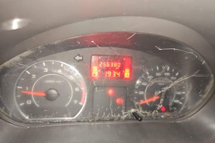 Used Wuling Rongguang 2021 1.5L Extended Basic Model Enclosed-Window Vehicle, 2-seater LAR Odometer Close Up