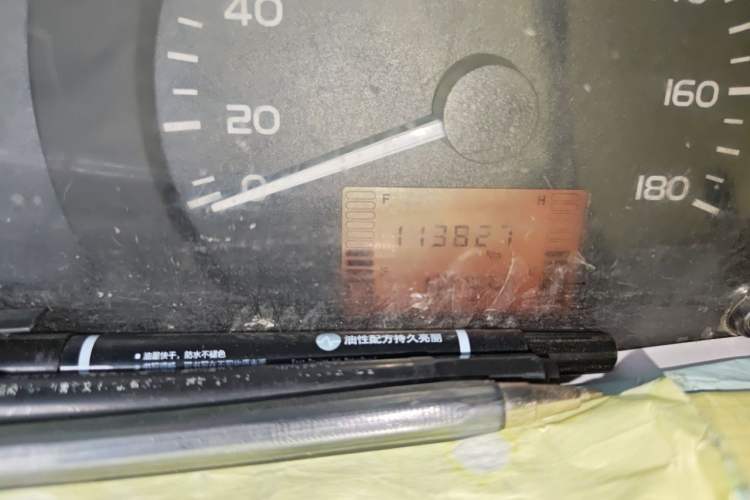 Used Wuling Rongguang 2021 1.5L Extended Standard Model Air-Conditioned Version LAR Odometer Close Up