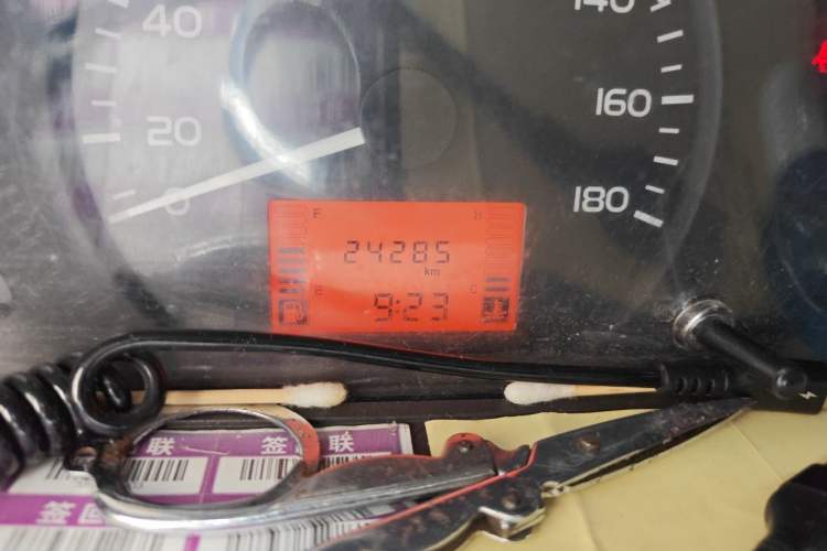 Used Wuling Rongguang 2021 1.5L Extended Basic Enclosed-Window Vehicle 2 Seats L3C Odometer Close Up