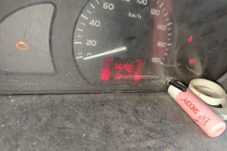 Used Wuling Rongguang 2021 1.2L S Basic Model Enclosed-Window Vehicle Practical 2-Seat LSI Odometer Close Up