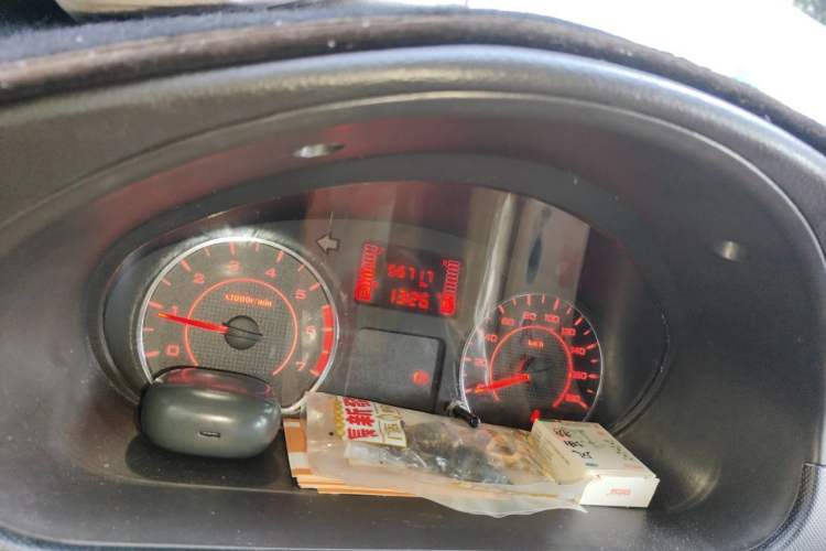 Used Wuling Rongguang 2021 1.5L Extended Basic Enclosed-Window Vehicle 2 Seats L3C Odometer Close Up
