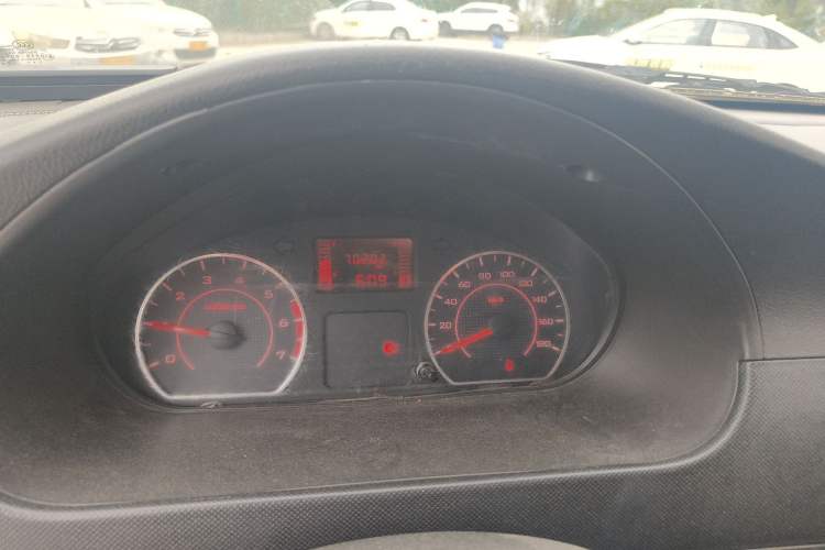 Used Wuling Rongguang 2021 1.5L Extended Basic Version L3C Odometer Close Up