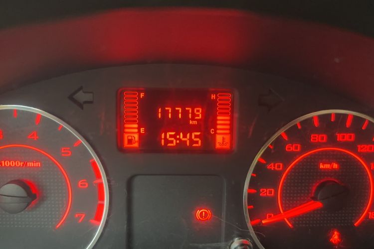 Used Wuling Rongguang 2021 1.5L Extended Basic Version L3C Odometer Close Up