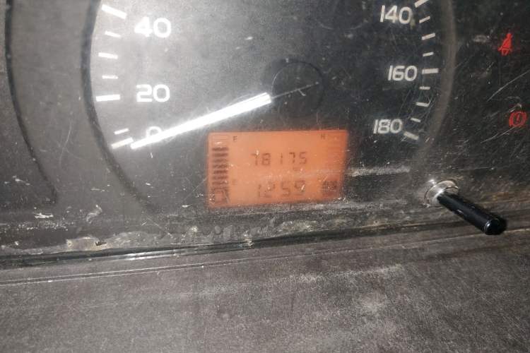 Used Wuling Rongguang 2021 1.5L Extended Basic Enclosed-Window Vehicle 2 Seats L3C Odometer Close Up