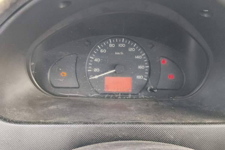 Used Wuling Rongguang 2021 1.5L Extended Standard-Size Window-Sealed Car Air-Conditioned Version 5 Seats L3C Odometer Close Up