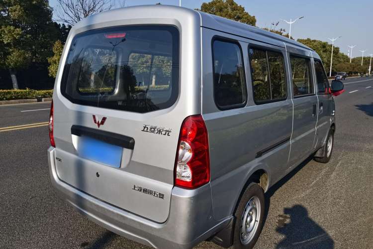 Used Wuling Rongguang 2021 1.5L Extended Standard Version with Air Conditioning – L3C Rear Right 45 Deg