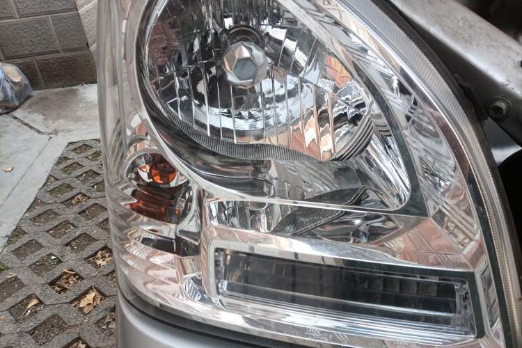 Used Wuling Rongguang 2021 1.5L Extended Basic Enclosed-Window Vehicle 2 Seats L3C Right Front Headlight