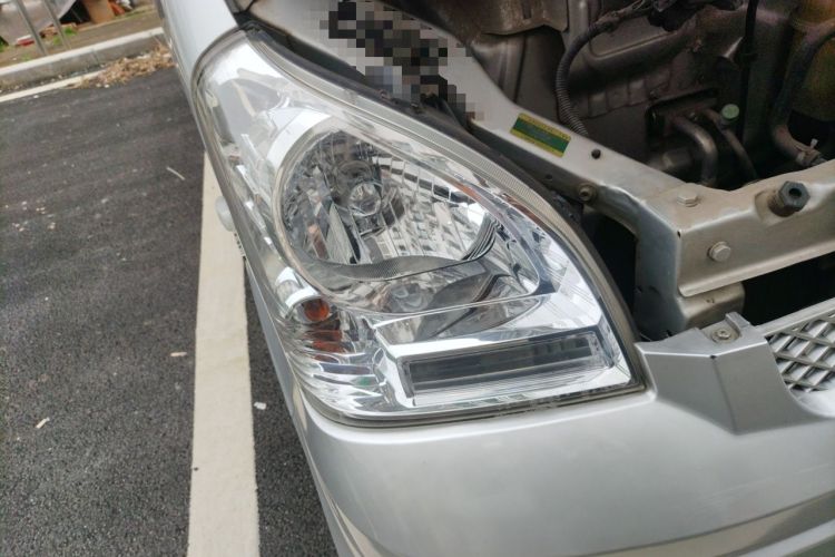 Used Wuling Rongguang 2021 1.5L Extended Basic Version L3C Right Front Headlight
