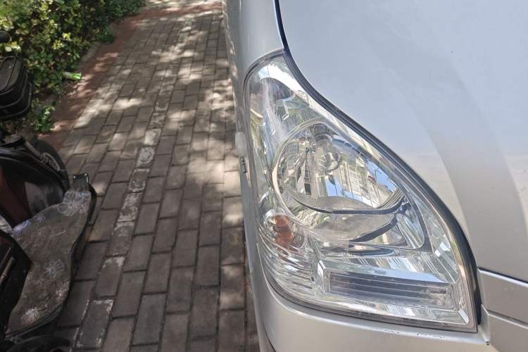 Used Wuling Rongguang 2021 1.5L Extended Standard-Size Window-Sealed Vehicle Air-Conditioned 2-Seater L3C Right Front Headlight