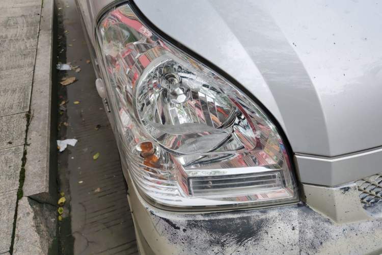 Used Wuling Rongguang 2021 1.5L Extended Basic Version L3C Right Front Headlight