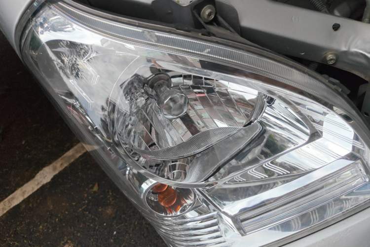 Used Wuling Rongguang 2021 1.5L Extended Basic Enclosed-Window Vehicle 2 Seats L3C Right Front Headlight