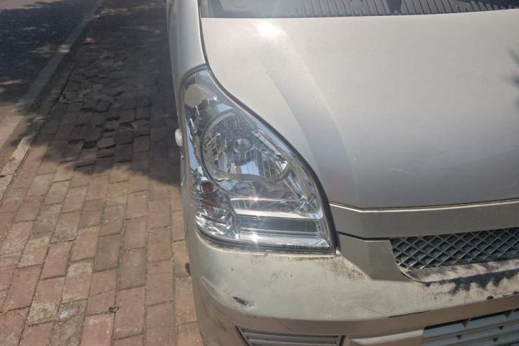 Used Wuling Rongguang 2021 1.5L Extended Standard Version with Air Conditioning – L3C Right Front Headlight