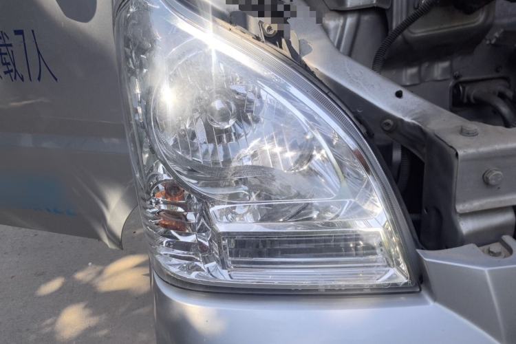Used Wuling Rongguang 2021 1.5L Extended Basic Version L3C Right Front Headlight