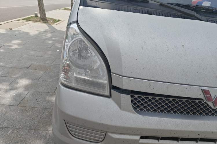 Used Wuling Rongguang 2021 1.5L Extended Basic Enclosed-Window Vehicle 2 Seats L3C Right Front Headlight