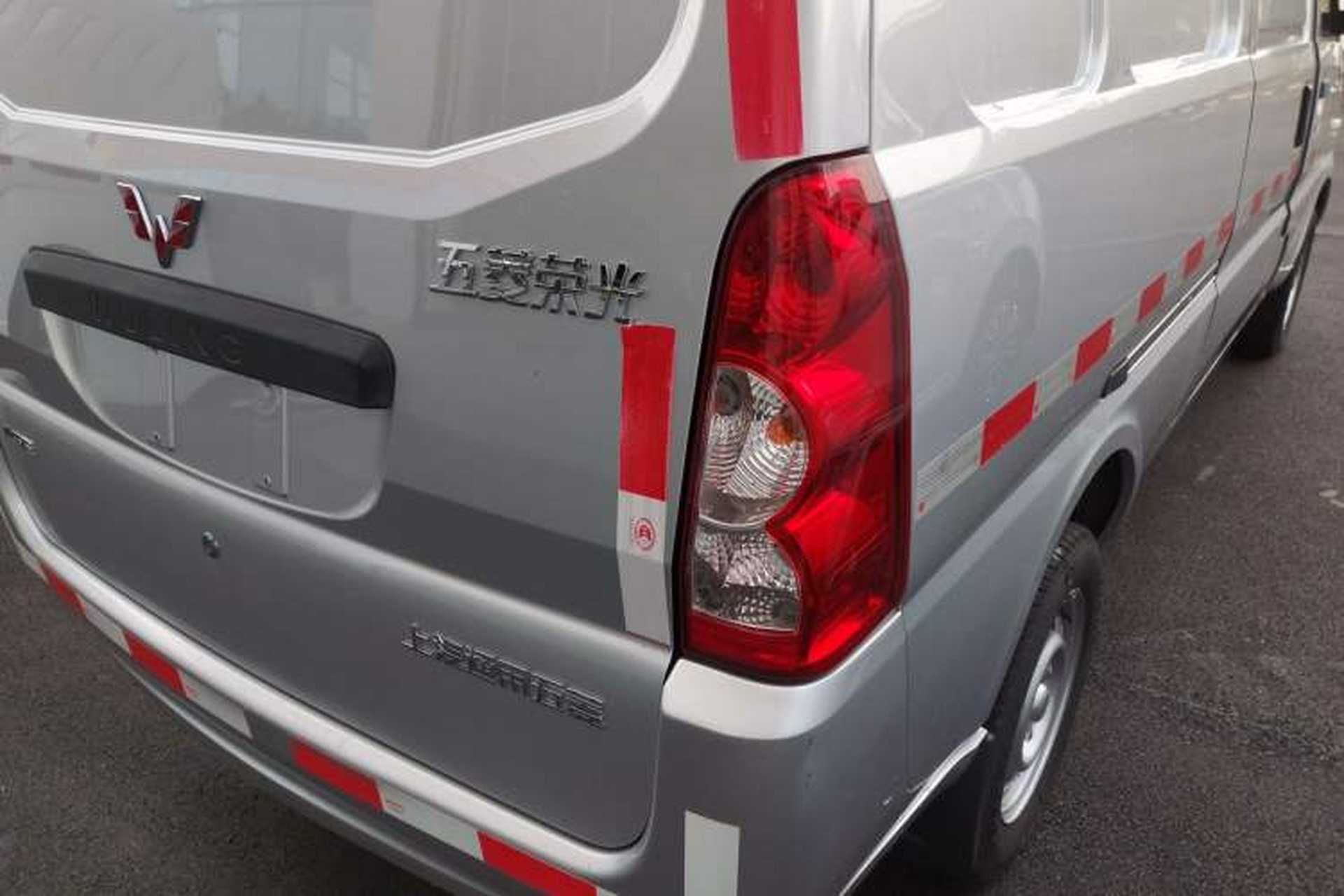 Used Wuling Rongguang 2021 1.5L Extended Basic Enclosed-Window Vehicle 2 Seats L3C Right Rear Taillight