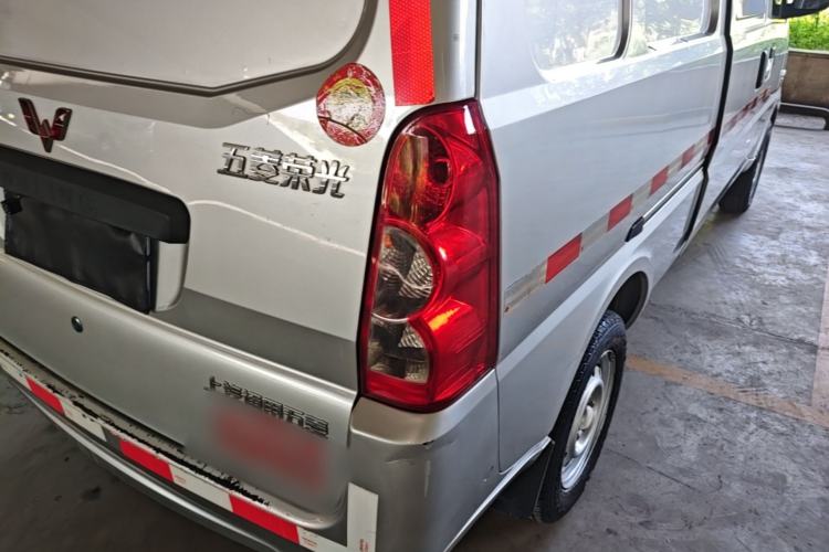Used Wuling Rongguang 2021 1.5L Extended Basic Model Enclosed-Window Vehicle, 2-seater LAR Right Rear Taillight