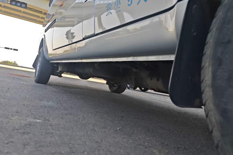 Used Wuling Rongguang 2021 1.5L Extended Basic Window-Sealed 5-Seat L3C Car Right Side Sill