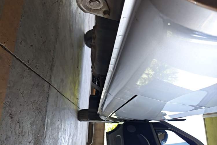 Used Wuling Rongguang 2021 1.5L Extended Standard Model Enclosed-Window Vehicle, Power-Assist Version, 2-seater LAR Right Side Sill
