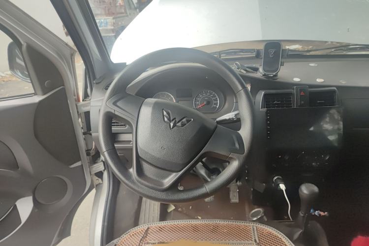 Used Wuling Rongguang 2021 1.5L Extended Basic Version L3C Steering Wheel