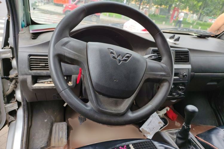 Used Wuling Rongguang 2021 1.5L Extended Standard-Size Window-Sealed Vehicle Air-Conditioned 2-Seater L3C Steering Wheel