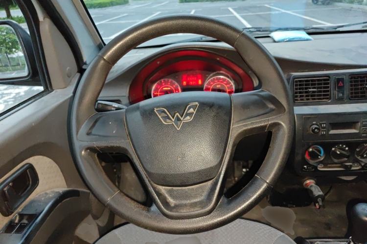 Used Wuling Rongguang 2021 1.5L Extended Basic Version L3C Steering Wheel