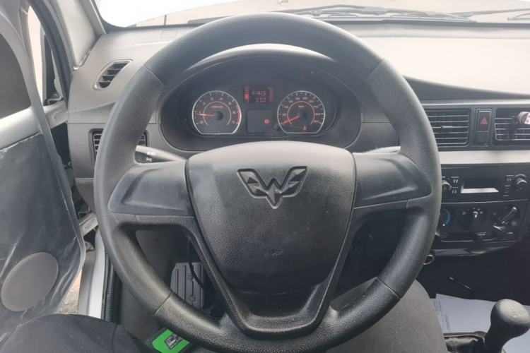 Used Wuling Rongguang 2021 1.5L Extended Basic Model LAR Steering Wheel