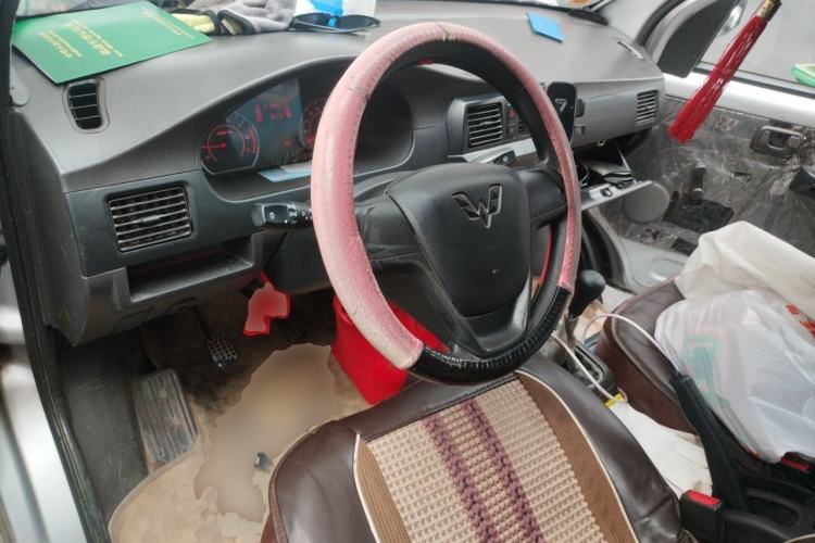 Used Wuling Rongguang 2021 1.5L Extended Basic Version L3C Steering Wheel